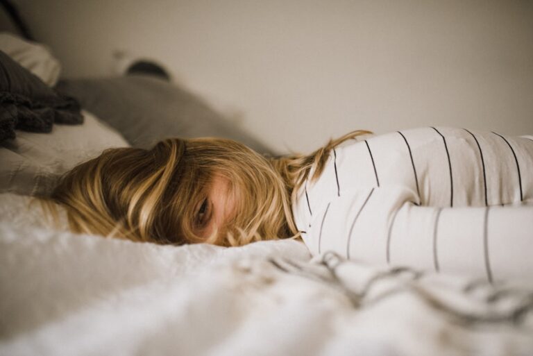 Le stress juridique nuit-il à votre sommeil ? Solutions et conseils